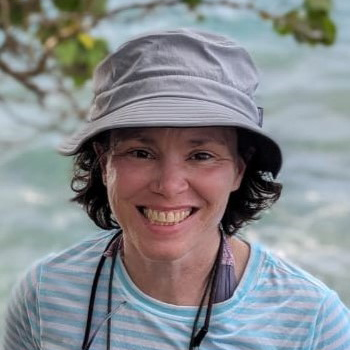 Elizabeth Loucks Elizabeth Loucks